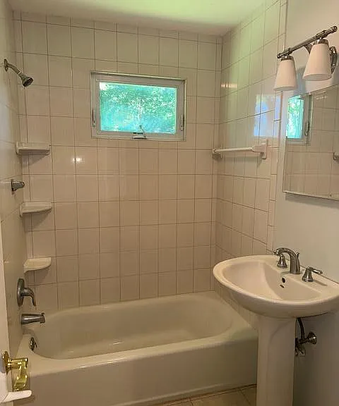 97 Cold Spring Rd — Photo 13