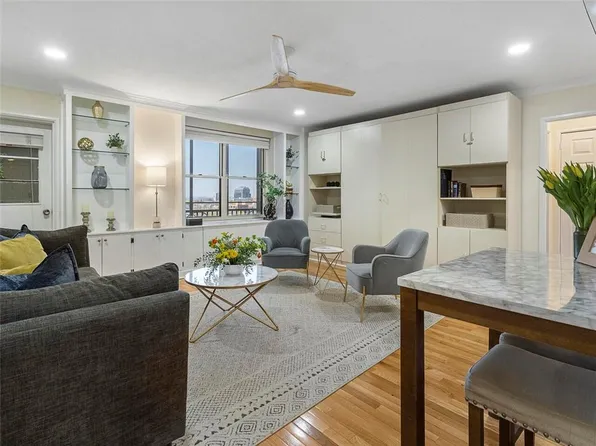 300 Peachtree St NE APT 5H, Atlanta, GA 30308