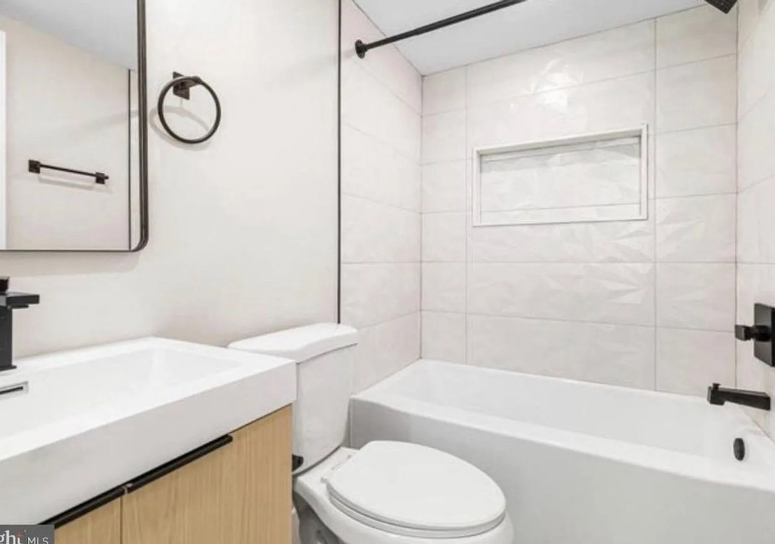 3BR Condo in Philadelphia — Photo 4