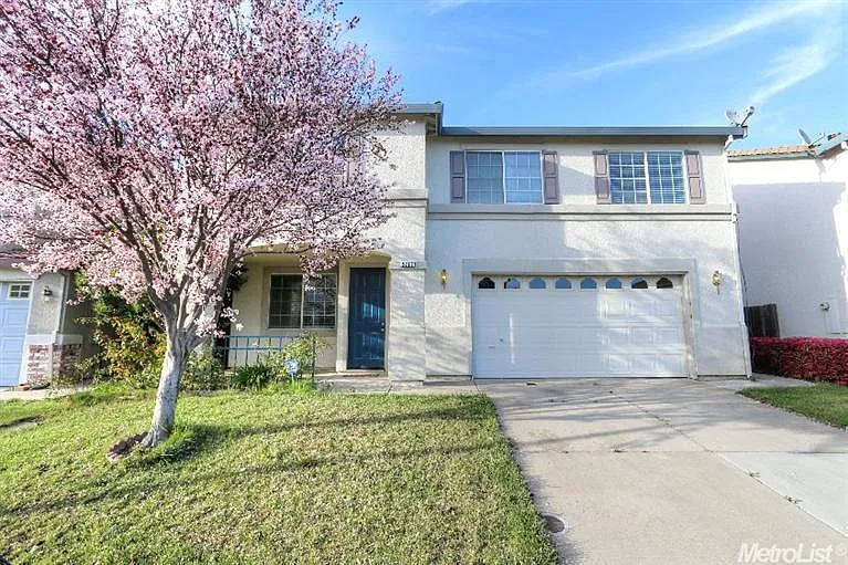 5717 Moon Creek Way photo 1
