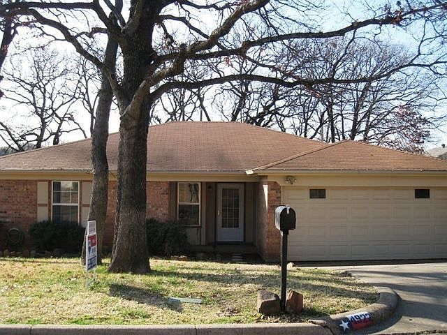 1st image of 4922 Crest Dr