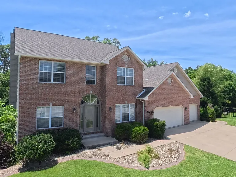 308 Windsor Forrest Rd — Photo 2