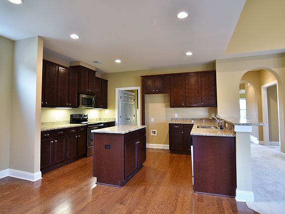 2nd image of 7107 Ensworth Ct
