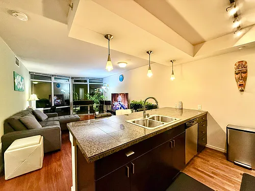 819 Virginia St #1009 Photo 1