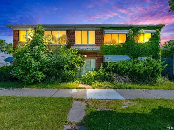 11514 Morang Dr, Detroit, MI 48224