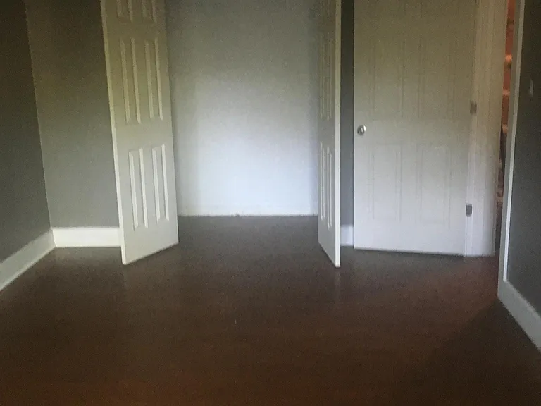 1008 E Austin St — Photo 23