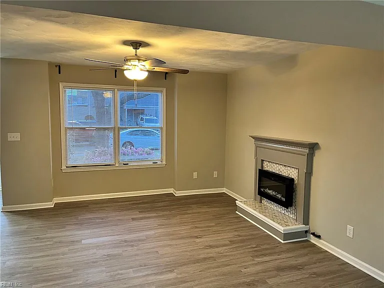 2052 Manassas Run — Photo 9