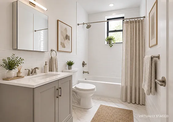 Bathroom, photo 1