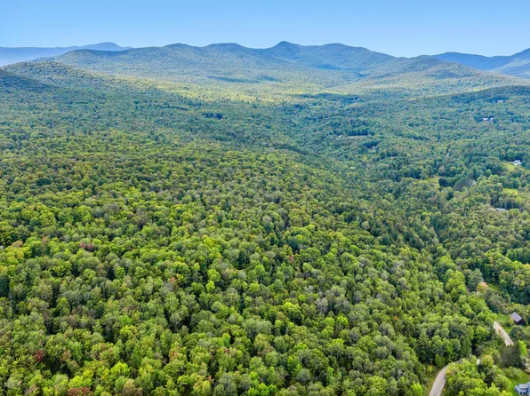1295 Moren Loop, Morristown, VT 05661