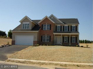 750 Chatelaine Ct, Sykesville, MD 21784