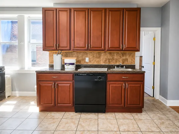 403 Avenue C image 1 of 5