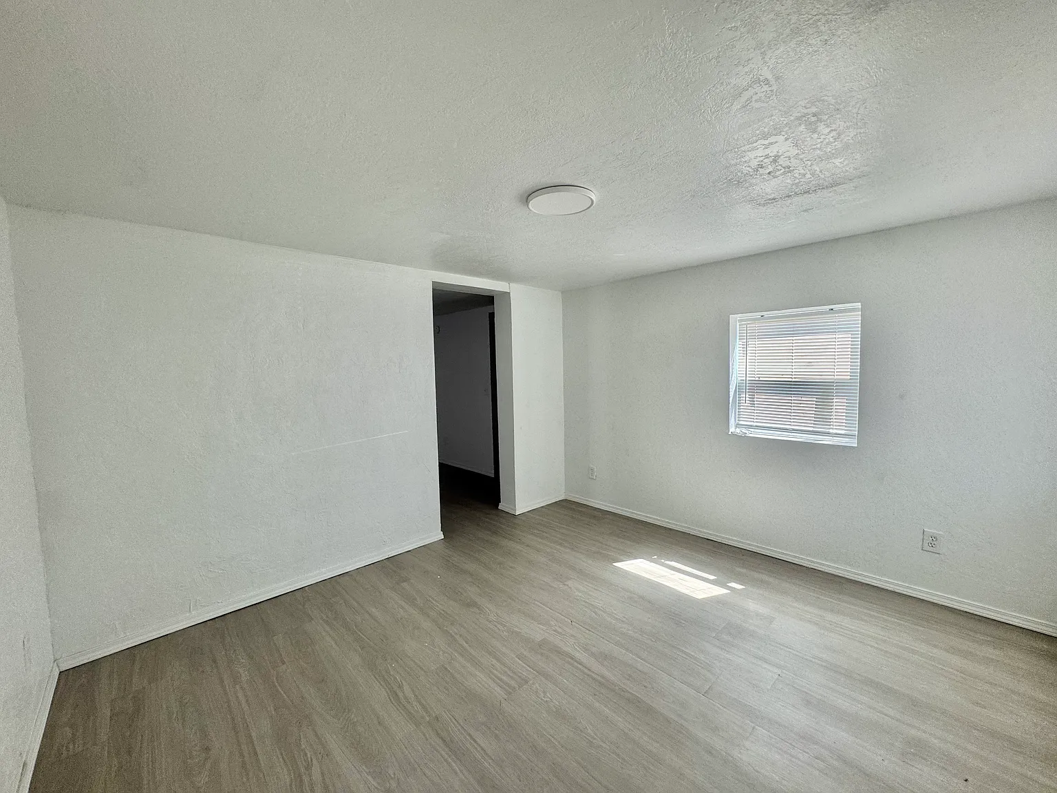 1 bed, 588 sqft, $795 — Photo 4