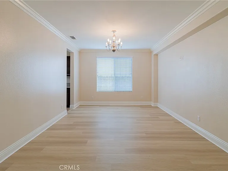 2272 Mary Clare St — Photo 5