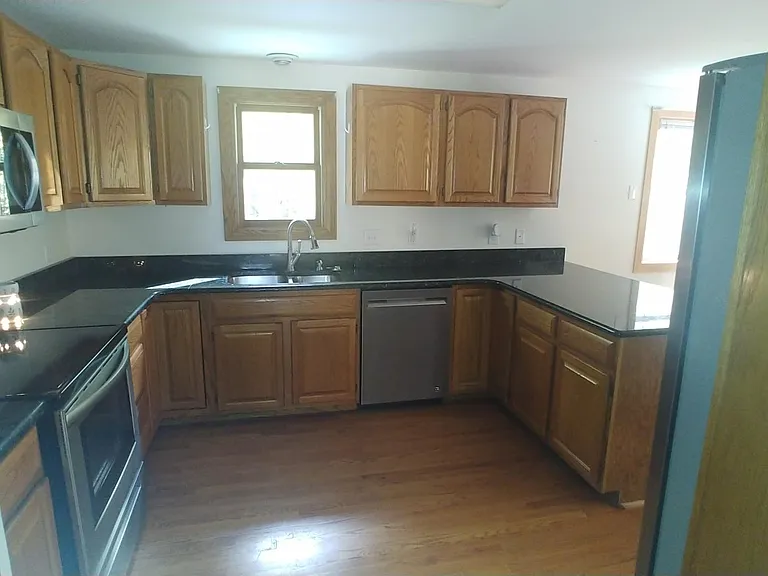 138 Governors Ct — Photo 10