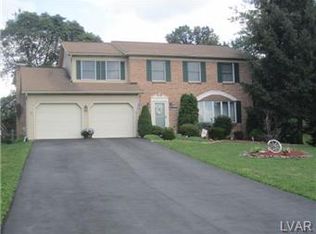 3547 Skyline Dr, Bethlehem, PA 18020