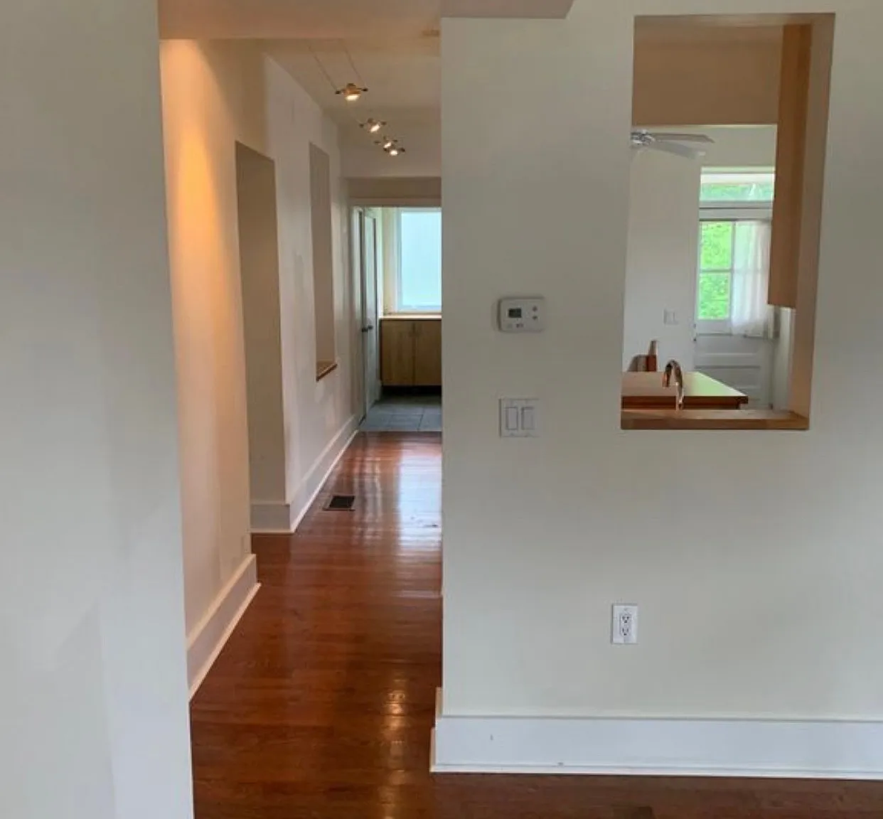 463 Leedom St — Photo 3