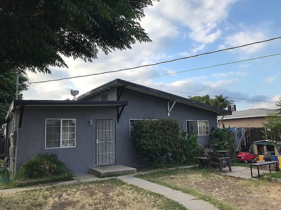1st image of 13057 Kagel Canyon St