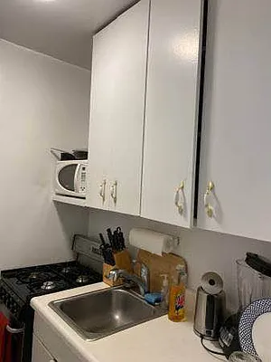 Rented by Highline Residential | media 8