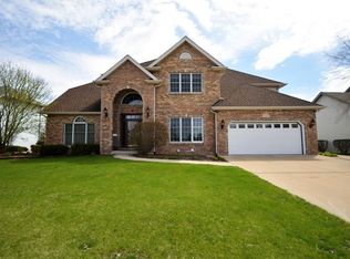 712 Dover Way, Shorewood, IL