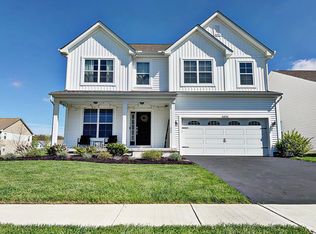 6836 Olde Dutch Rd, Westerville, OH 43081