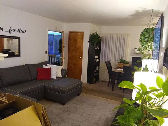 3rd image of 612 Westmoreland Dr Unit B