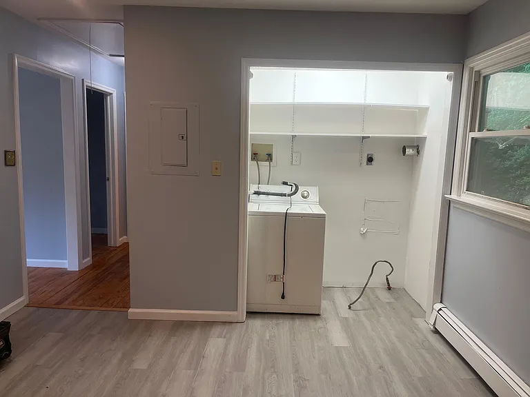 48 E Shore Dr — Photo 4