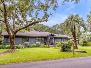 121 Old Point Rd, Charleston, SC 29412