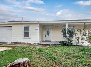 1408 Holloman Dr, Port Lavaca, TX 77979