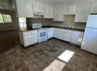 427 S 58th St APT A, Springfield, OR 97478