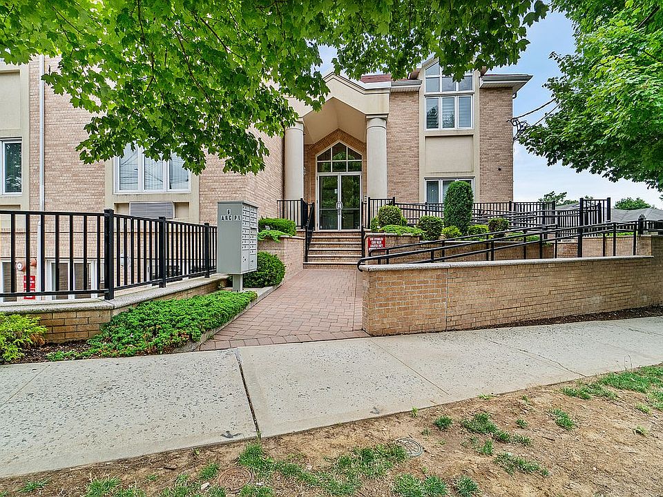 1st image of 6 Arc Pl APT A5