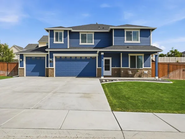 6109 Turf Paradise Dr, Pasco, WA 99301