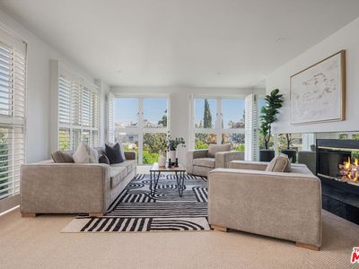 1927 Glendon Ave APT 302, Los Angeles, CA, 90025