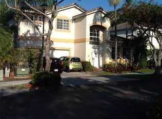 5252 NW 108th Pl, Doral, FL 33178