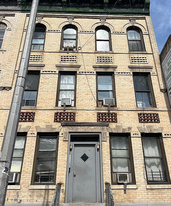 1st image of 437 Bay Ridge Ave #6