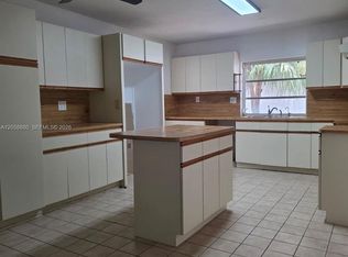 8404 SW 102nd Pl, Miami, FL 33173