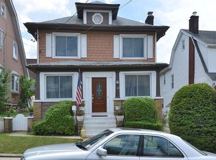 115-32 10th Ave, College Pt, NY 11356