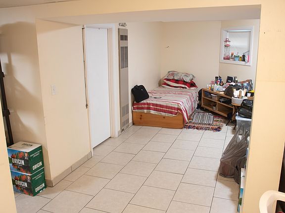 4th image of 3007 N Keating Ave