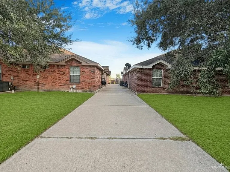 1308 W Prosperity Dr #C — Photo 1