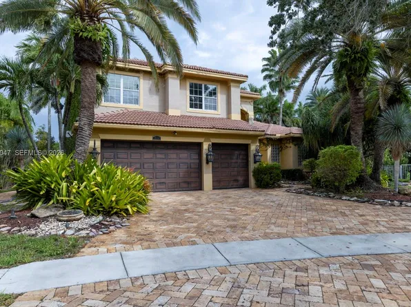 18501 SW 44th St, Miramar, FL 33029