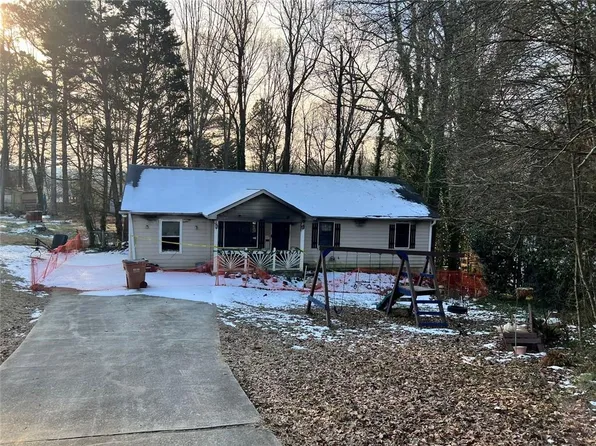 4217 Burgundy Way, Flowery Branch, GA 30542
