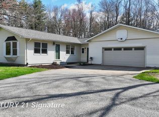 10293 Carr Rd, Saint Charles, MI 48655
