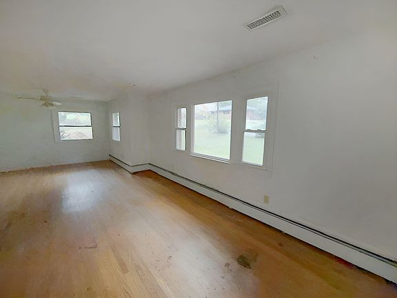 2nd image of 202 Forest Hill Dr