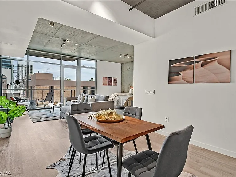 353 E Bonneville Ave #303 — Photo 4