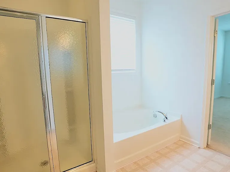 1566 Valdarno Dr — Photo 16