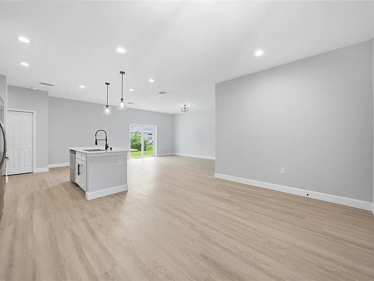 13443 Kaplan Ter — Photo 11