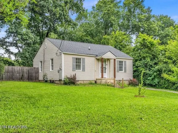 3511 Kenilworth Ln, Knoxville, TN 37914