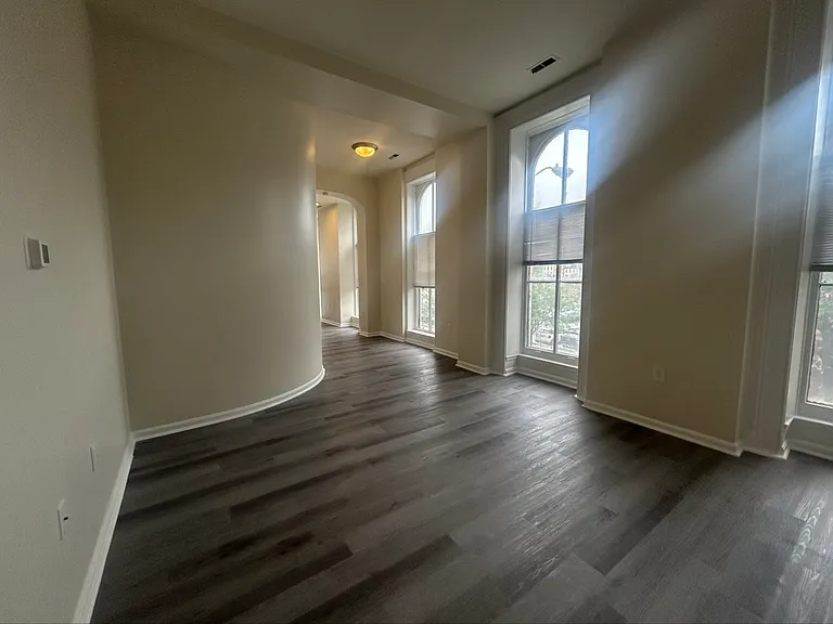 Vernon Homes — Photo 40