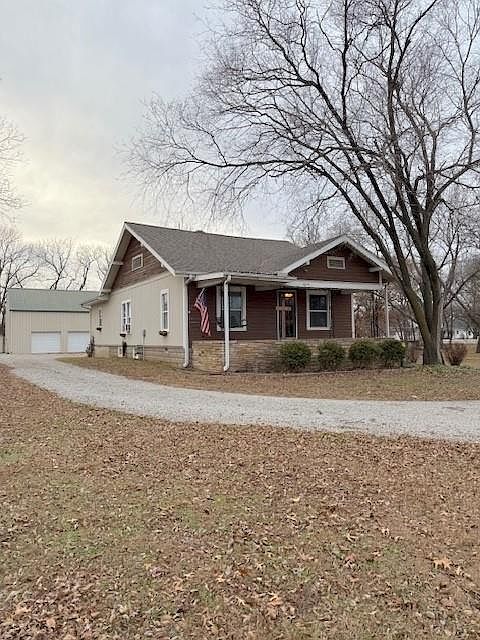 1st image of 4079 Parkview Dr