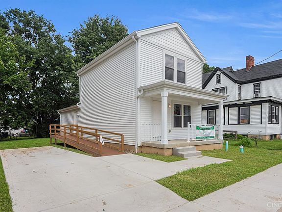 3rd image of 3745 Borden St