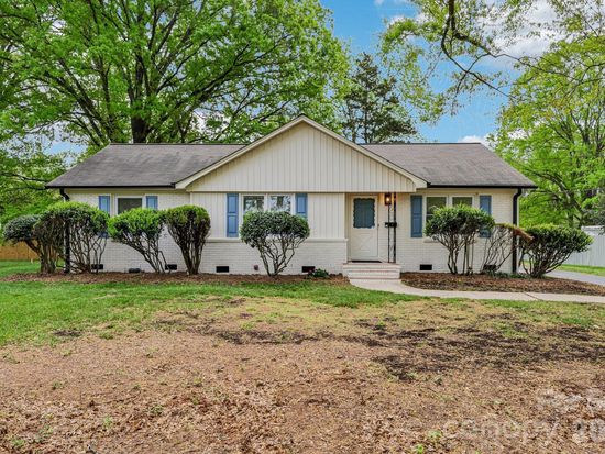 6711 Edenwood Pl, Charlotte, NC 28212